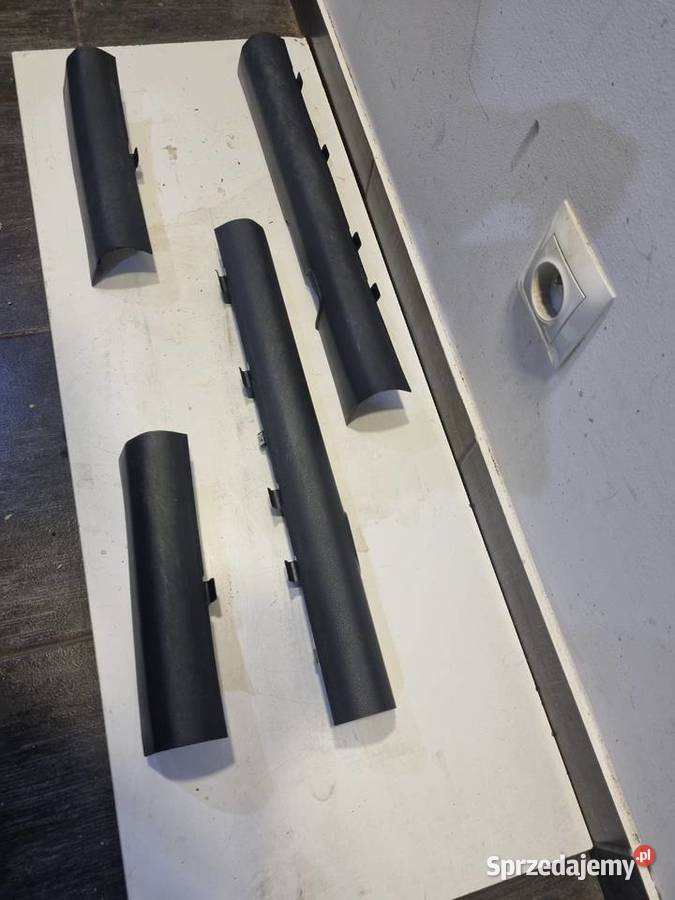 NAKŁADKI PROGÓW HYUNDDAI TUCSON III 1521 osobowe Skierniewice sprzedam