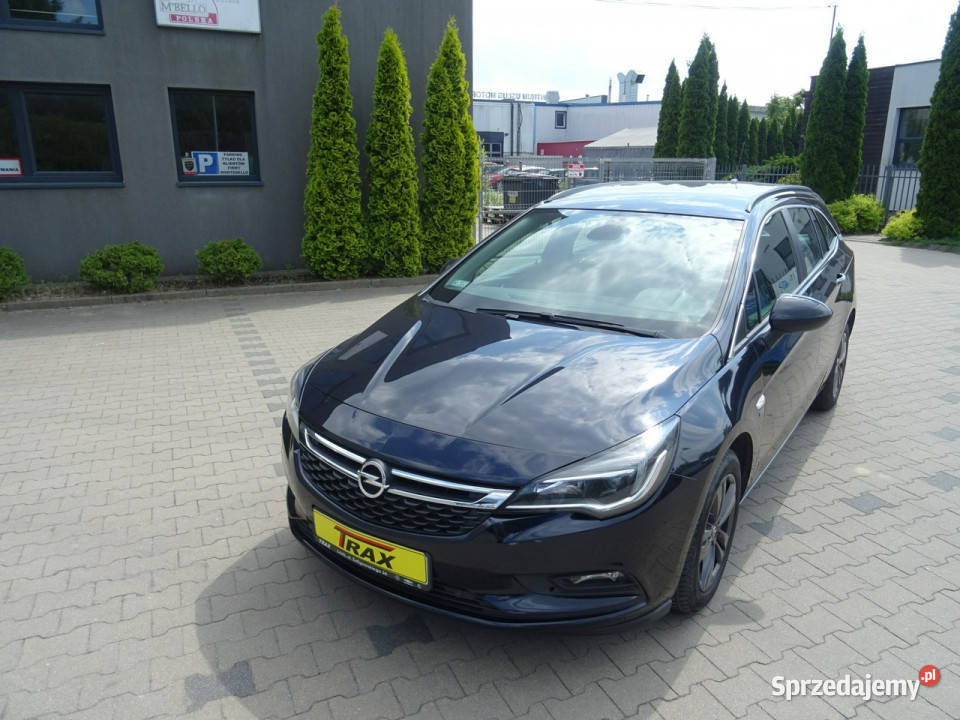 Opel Astra 14 125 Edycja 120 lat OplaKrajowy światła przeciwmgielne Astra łódzkie Łódź
