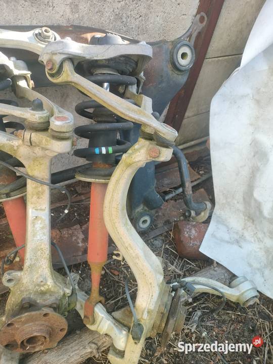 Zwrotnica sanki zawieszenie audi a4 b6 Pozostałe Stopnica