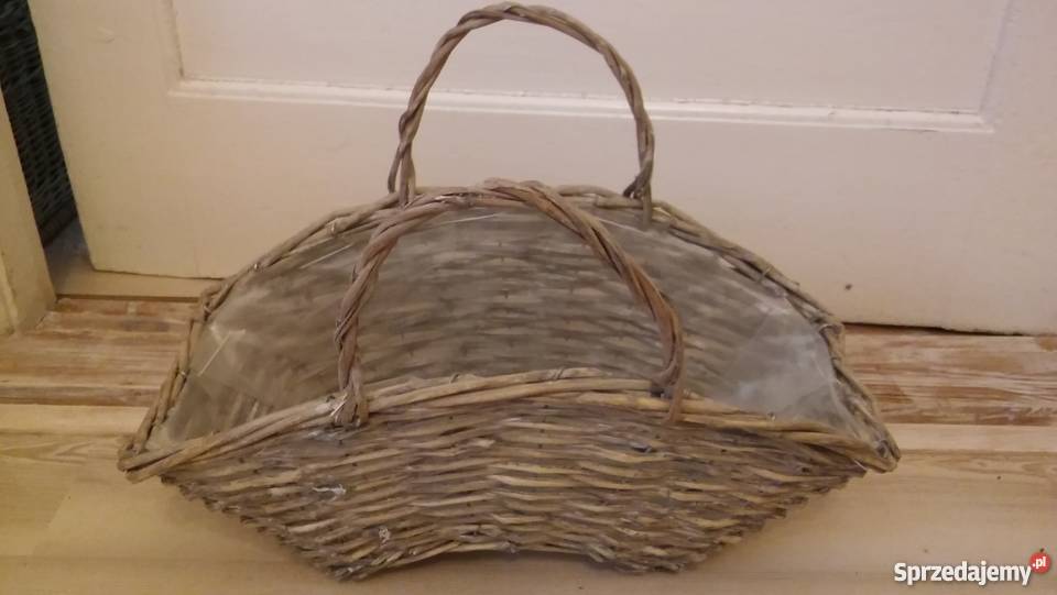 duży wiklinowy koszyk pobielany na prezent Gdańsk