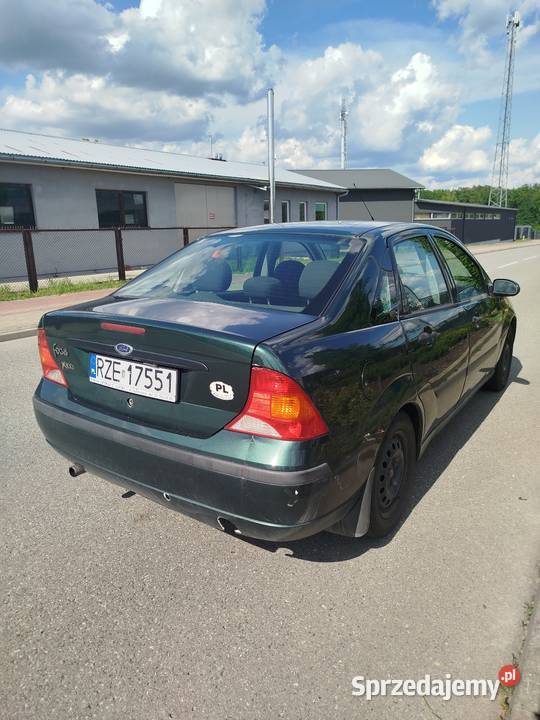 Ford Focus sedan 16 benzyna gaz Focus podkarpackie Kolbuszowa