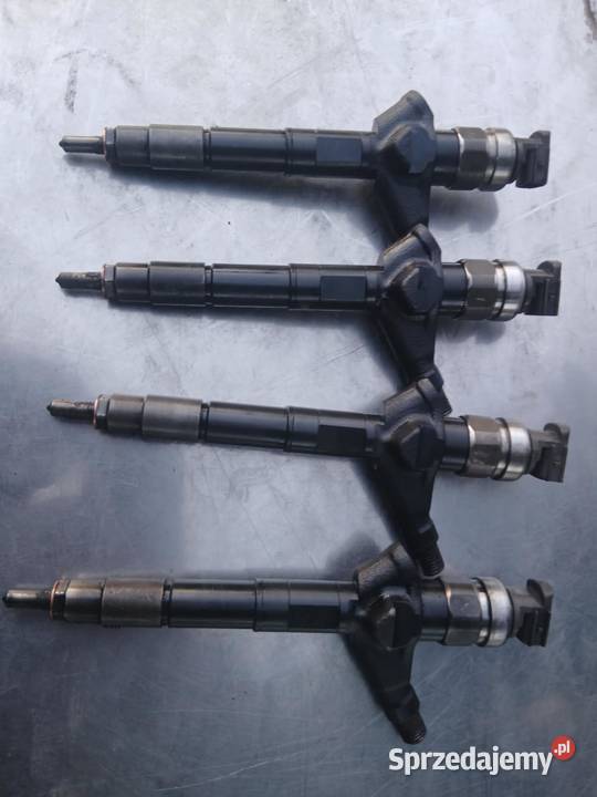 Wtryski xtrial t30 Denso 16600 ES61C Wtryskiwacze sprzedam