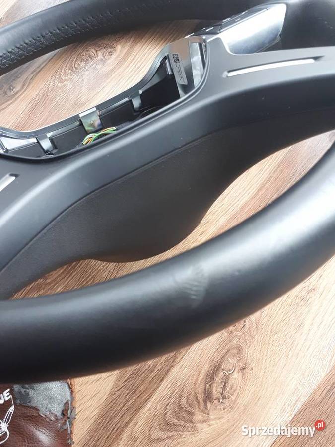 Kierownica Mercedes C 2013 w204 lift Wyposażenie wnętrza Świecie