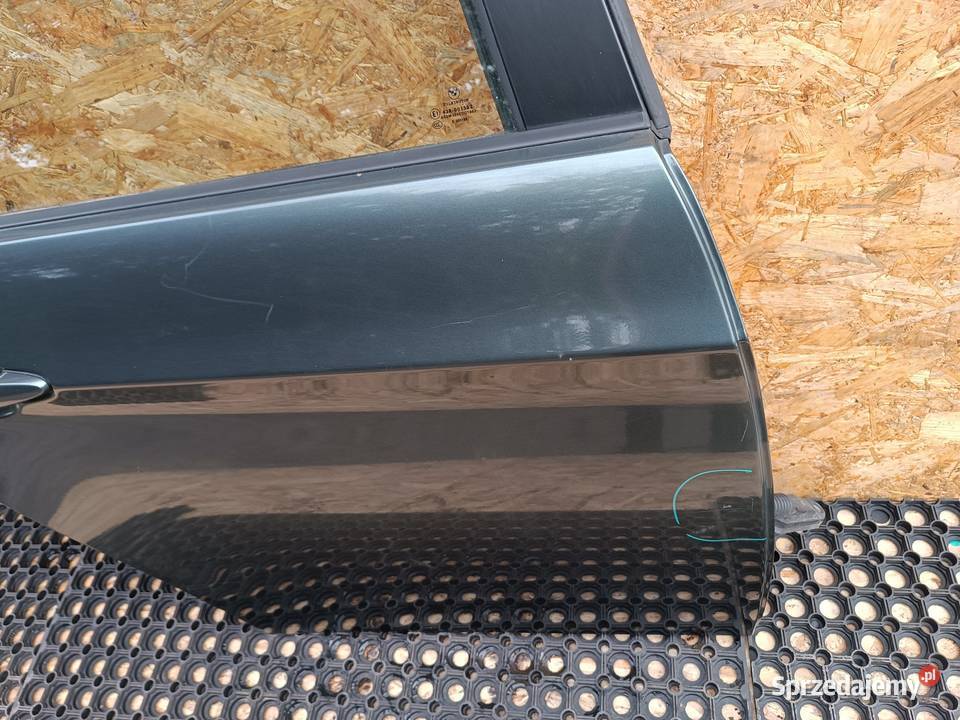 BMW E90 SEDAN DRZWI TYŁ TYLNIE PRAWE PRAWY Słowikowo