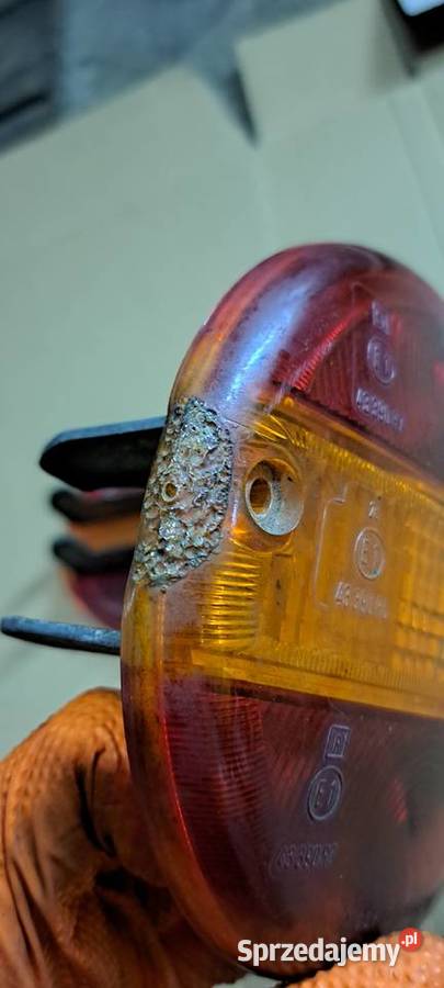 Klosze lamp tylnych Hella ciężarowe rolnicze pomorskie