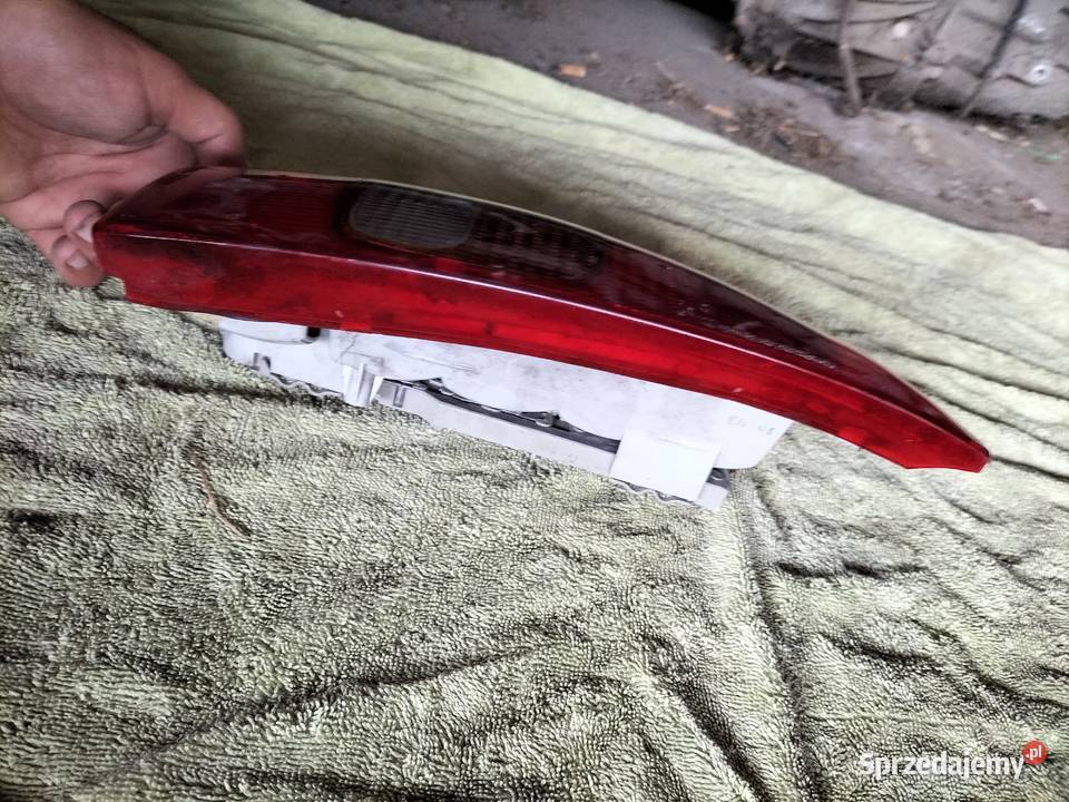 CORSA B LAMPA TYLNA TYŁ LEWA