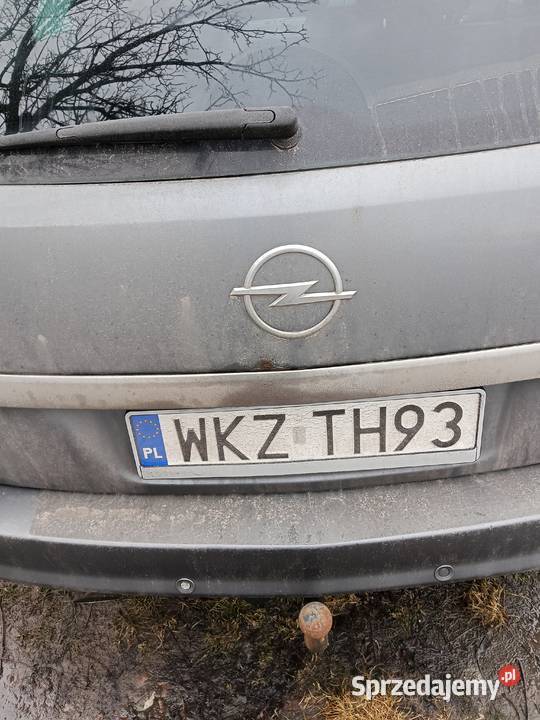 syndyk sprzeda samochód Opel Astra manualna Opactwo