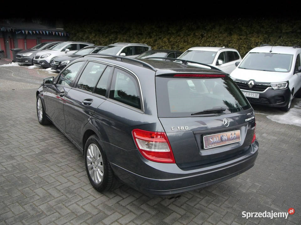 Mercedes C 180 18 Stan b bez rdzy i korozji przyciemniane szyby