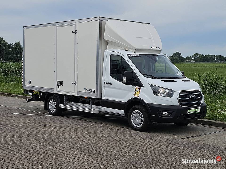 Ford ETRANSIT kontener winda załadowcza 4x2 2025 sprzedam