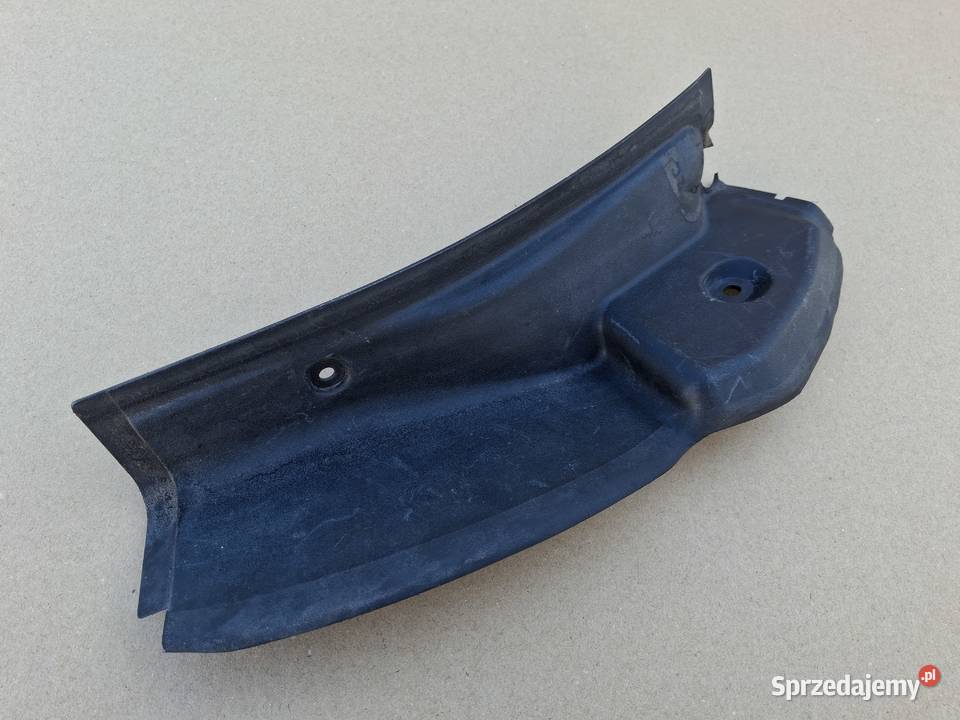 MERCEDES GLE W166 OSŁONA WNĘKI BAGAŻNIKA Bieleń