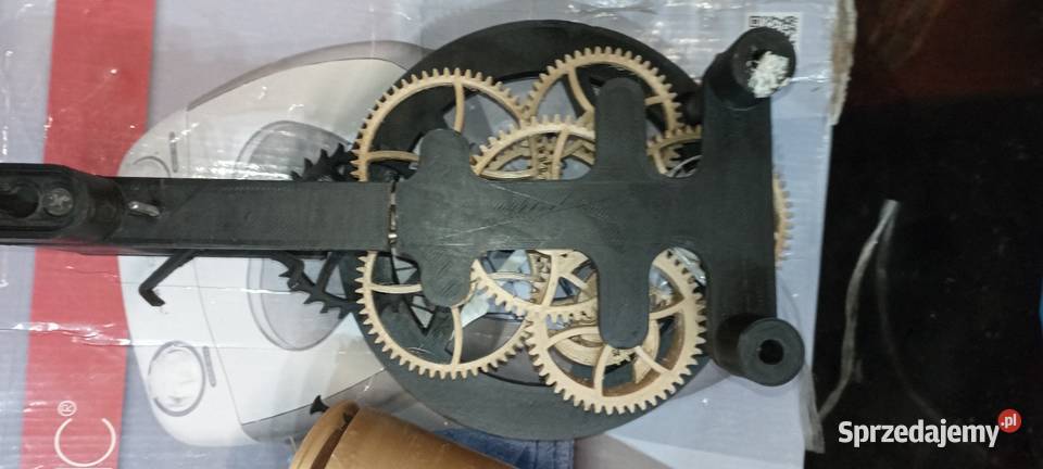 Zegar ścienny z wagą szkieletor plastik Żary