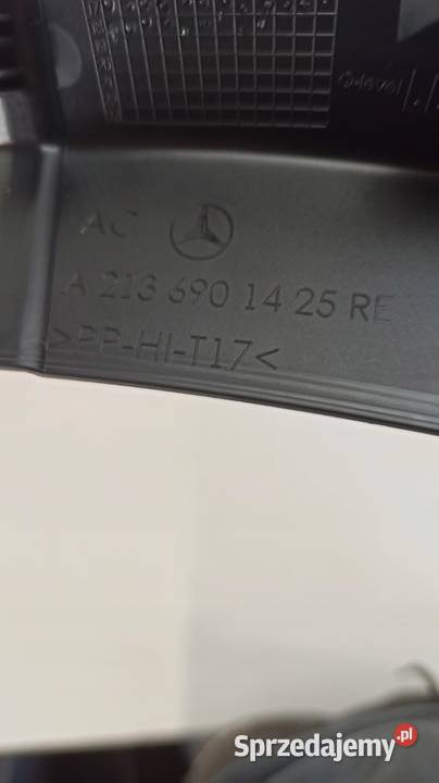 MERCEDES W213 OSŁONA SŁUPKA PRAWA A2136901425