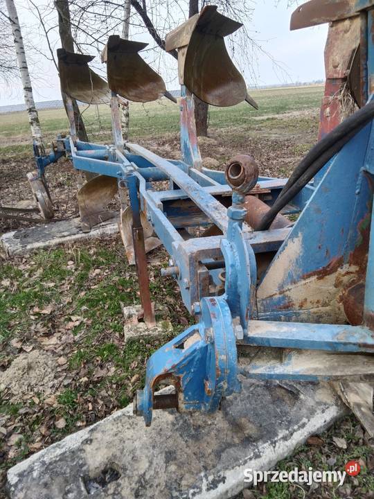 Pługi obrotowe 4 skibowe sprzedam