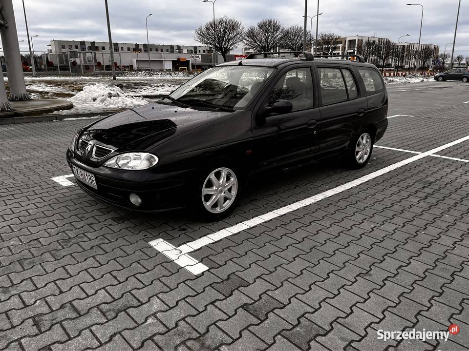 Renault Megane Kombi 16 benzyna 2km Kielce sprzedam