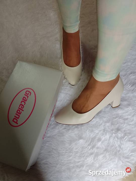 40 Kremowe czółenka biznesowe w pudełku NOWE Kraków