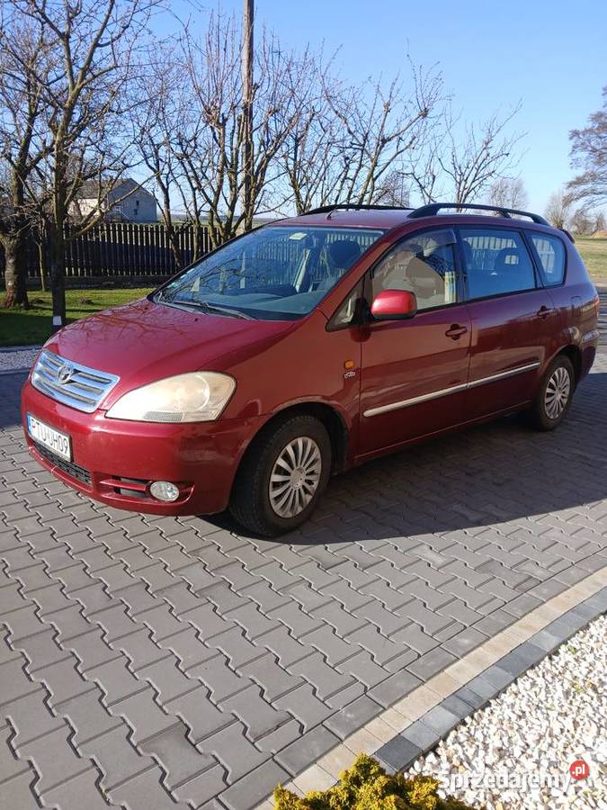 Sprzedam Toyotę Avensis Verso 1987cm3 Turek