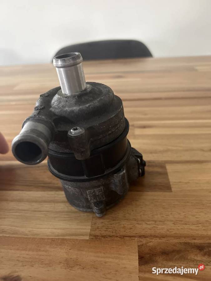 Dodatkowa pompa wody Audi vw 4h0965567a osobowe pomorskie Chojnice