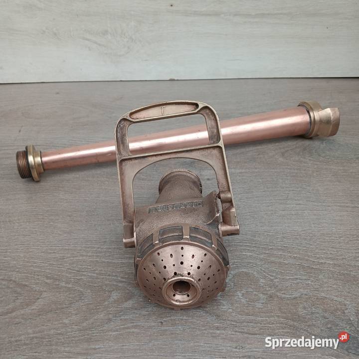 Duża prądownica strażacka stara sikawka Warszawa