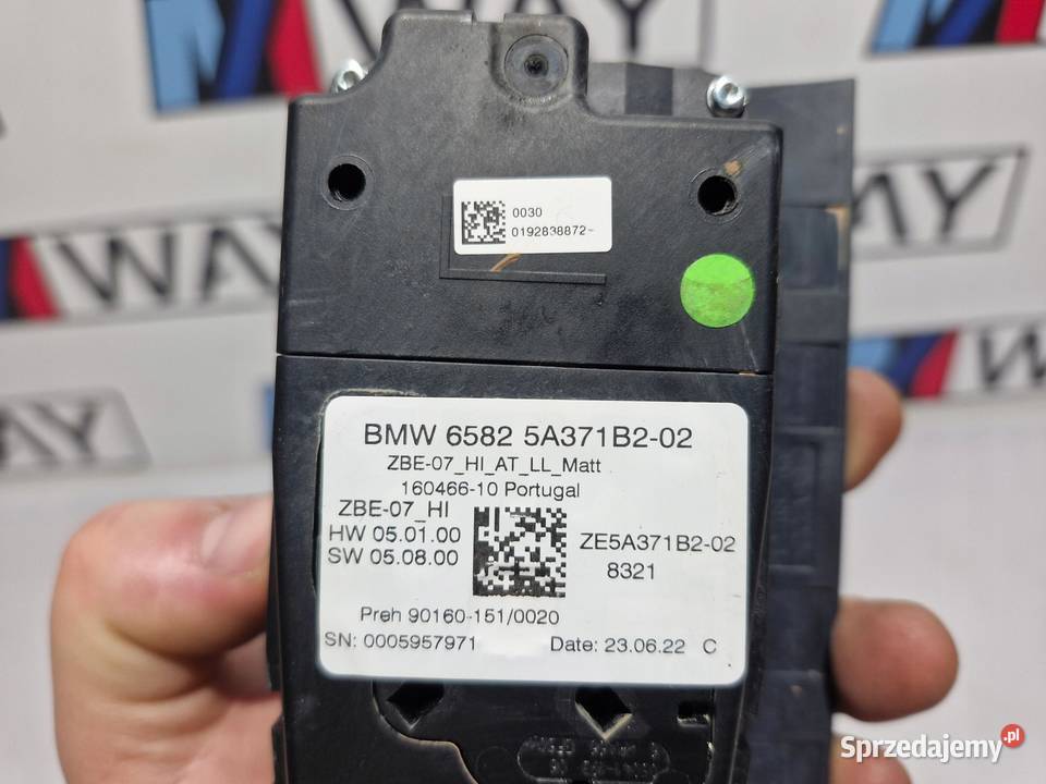 BMW 1 F40 NAWIGACJA CZYTNIK MONITOR IDRIVE Nawigacje fabryczne sprzedam