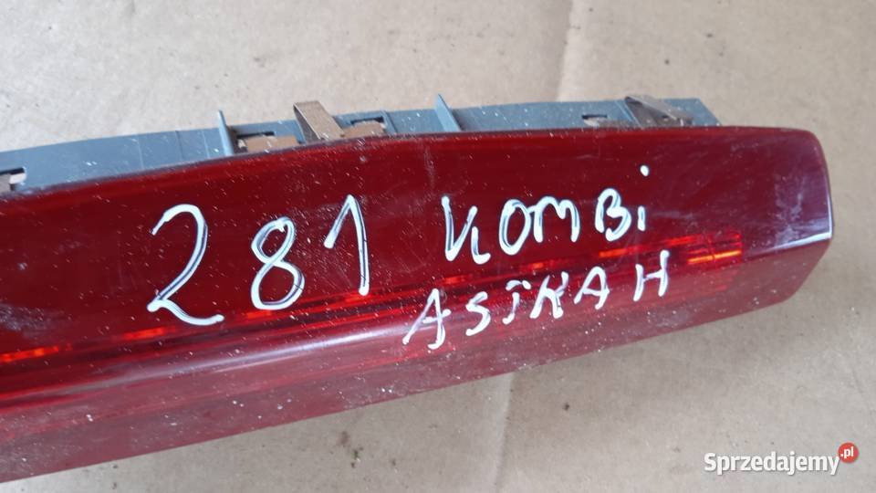 OPEL ASTRA H FL KOMBI LAMPA 3 STOP ŚWIATŁO