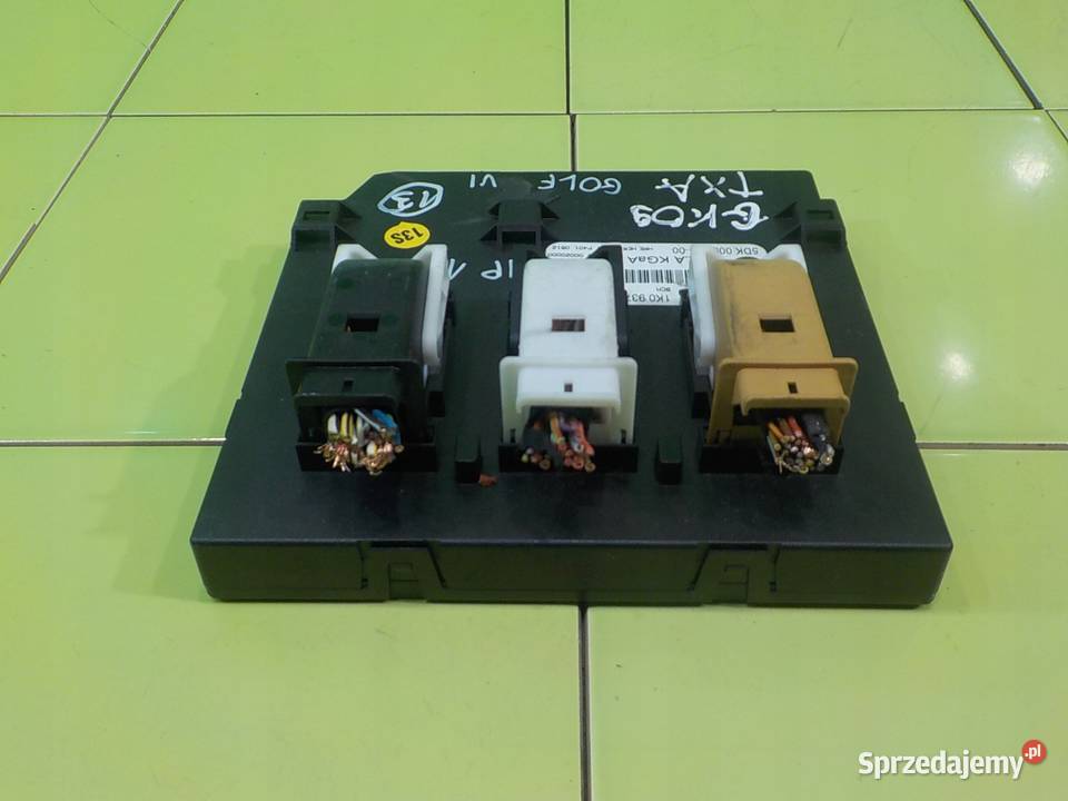 VW GOLF VI 14 TFSI 09r HB 5D modul sterownik Suków sprzedam