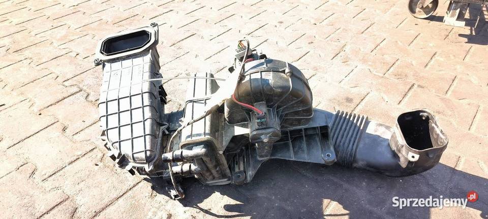 NAGRZEWNICA RENAULT TRAFIC III 8200410495C Lipno