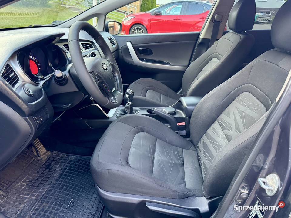 Kia Ceed 16 CRDI 110 salon Polska komputer pokładowy Łomża