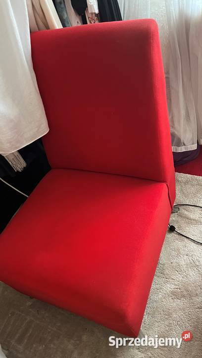 wygodny czerwony fotel stan bardzo dobry