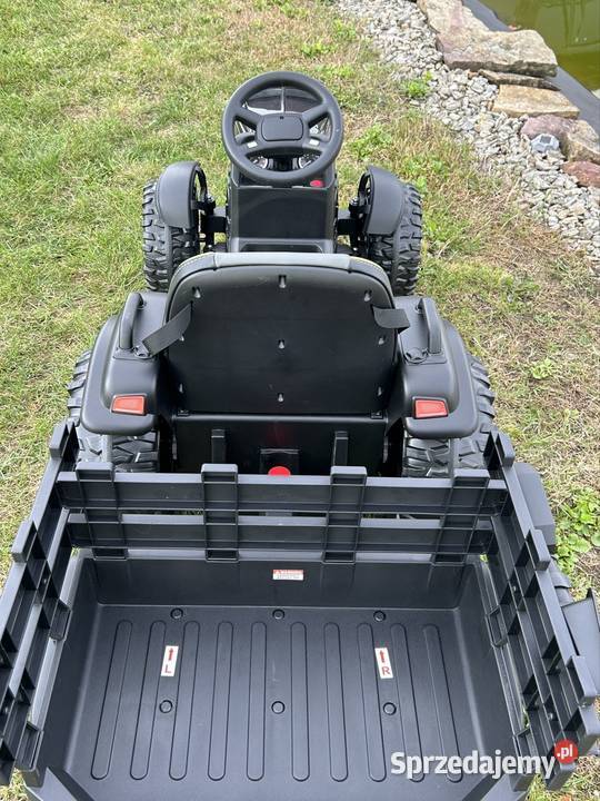 Duży Traktor na akumulator z Przyczepką Pilot świętokrzyskie Łopuszno