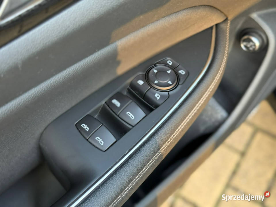 Opel Insignia GSline Faktura VAT 23 B 2017 światła do jazdy dziennej sprzedam