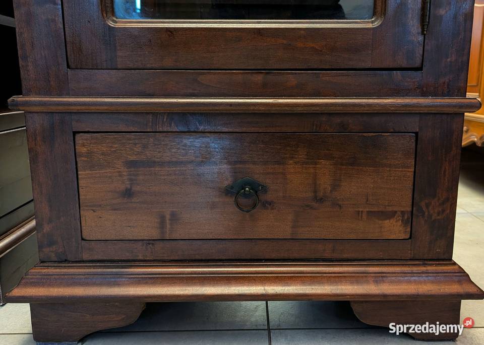 Nieduża witryna serwantka kolonialnasklep Dąbrowa Górnicza