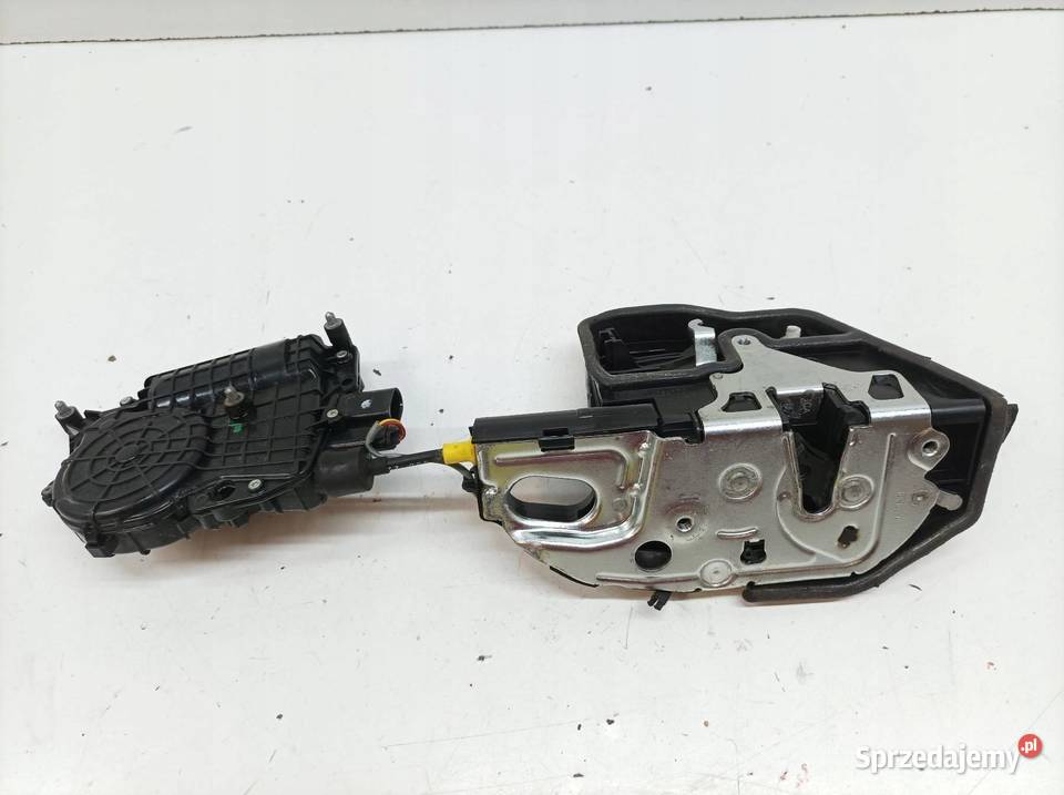 ZAMEK DRZWI PRAWY PRZÓD DOCIĄG 7315022 Bmw X6 I osobowe