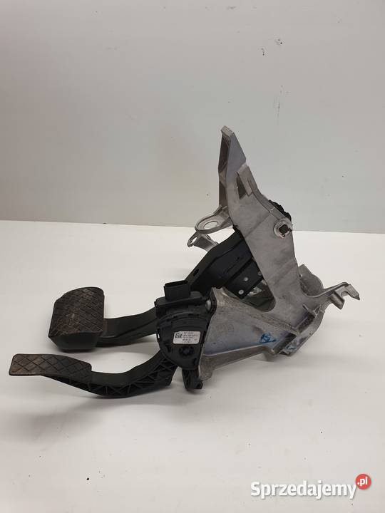 PEDAŁ PEDAŁY GAZU KOMPLET AUDI A6 C6 4F1723117F Pedały Przystajń