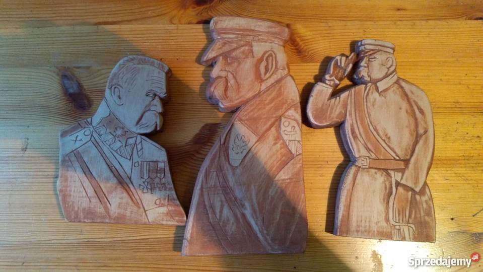 Piłsudski drewno płaskorzeźba łódzkie Sieradz