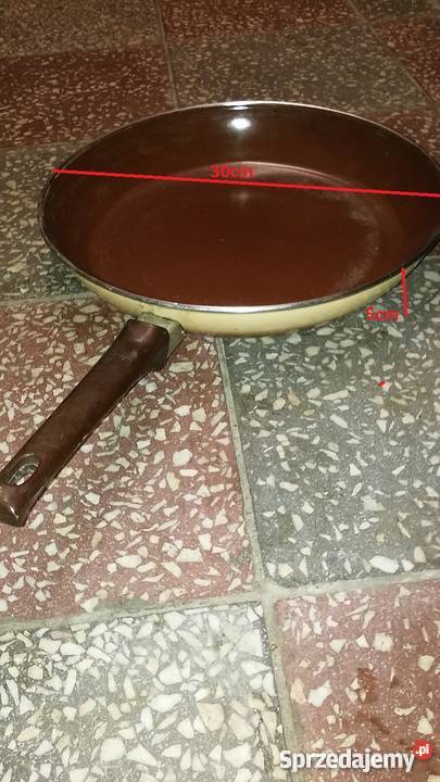 Patelnia duża Kobylnica sprzedam