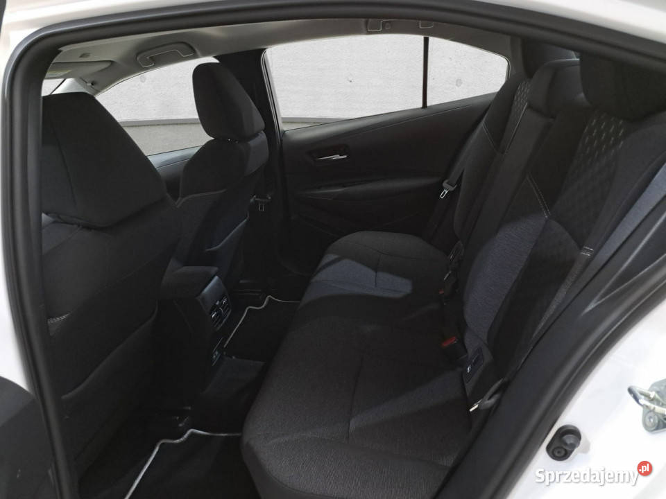 Toyota Corolla Seria E16 2012 Corolla Komorniki