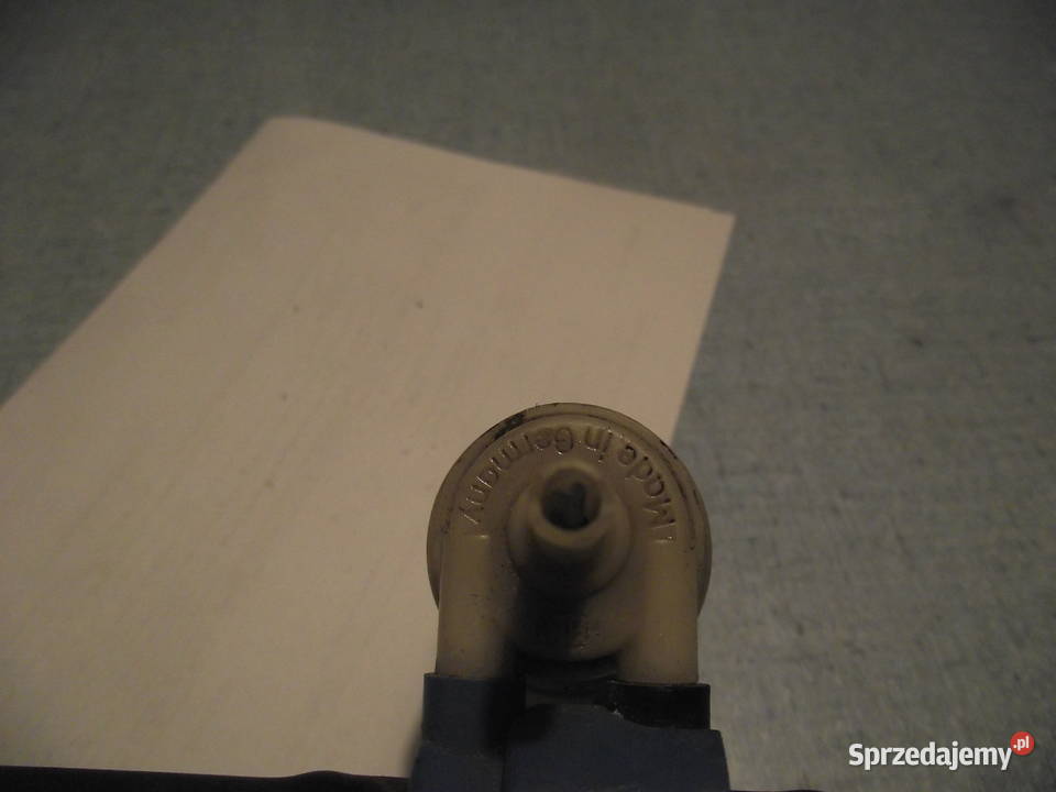 Pompka spryskiwacza dwukierunkowa osobowe Wrocław sprzedam