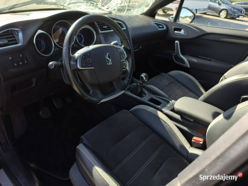 Citroen DS4 12 benzyna 130 fajny przebieg