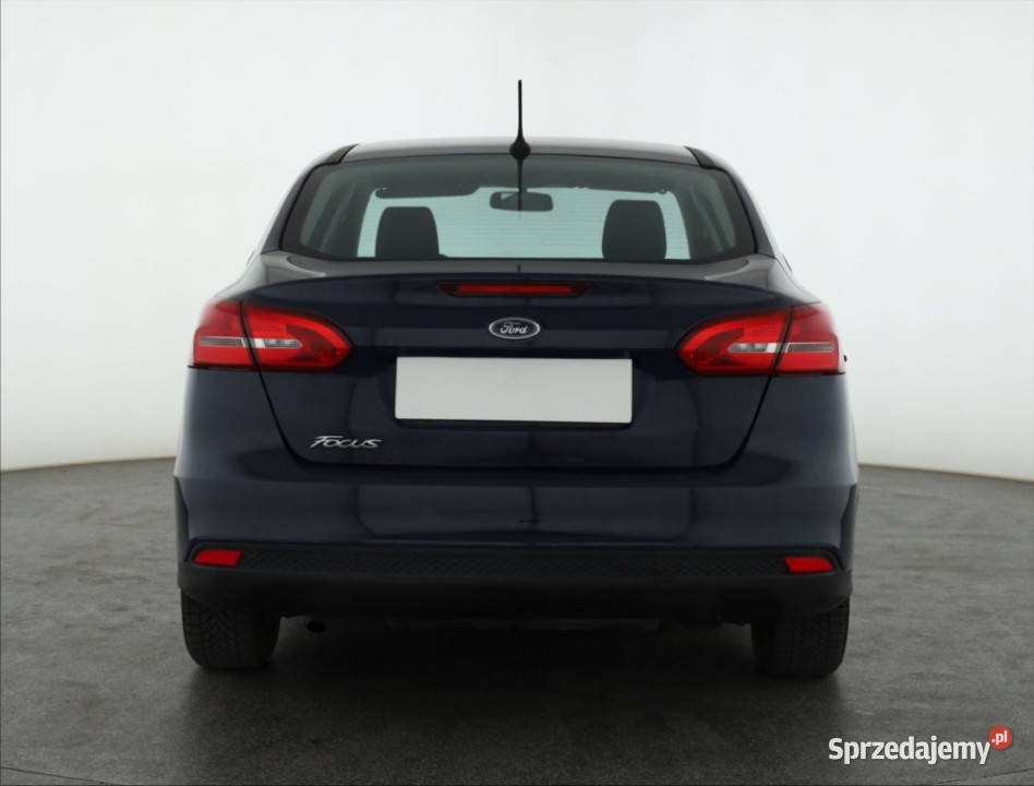Ford Focus 16 i wielofunkcyjna kierownica sprzedam