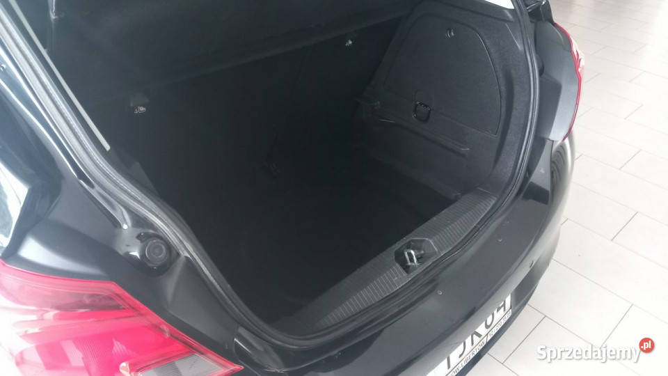 Opel Corsa Enjoy 14 75 salon Polska bezwypadkowa Łódź
