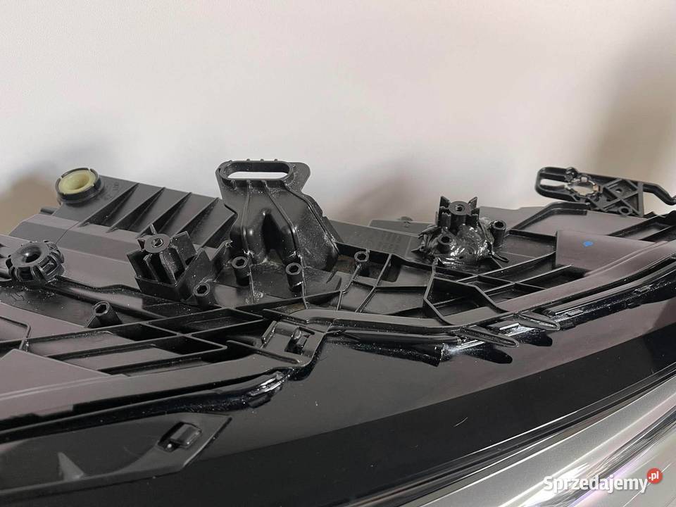 CUPRA TERRAMAR LAMPA PRZEDNIA PRAWA 578941060C osobowe sprzedam