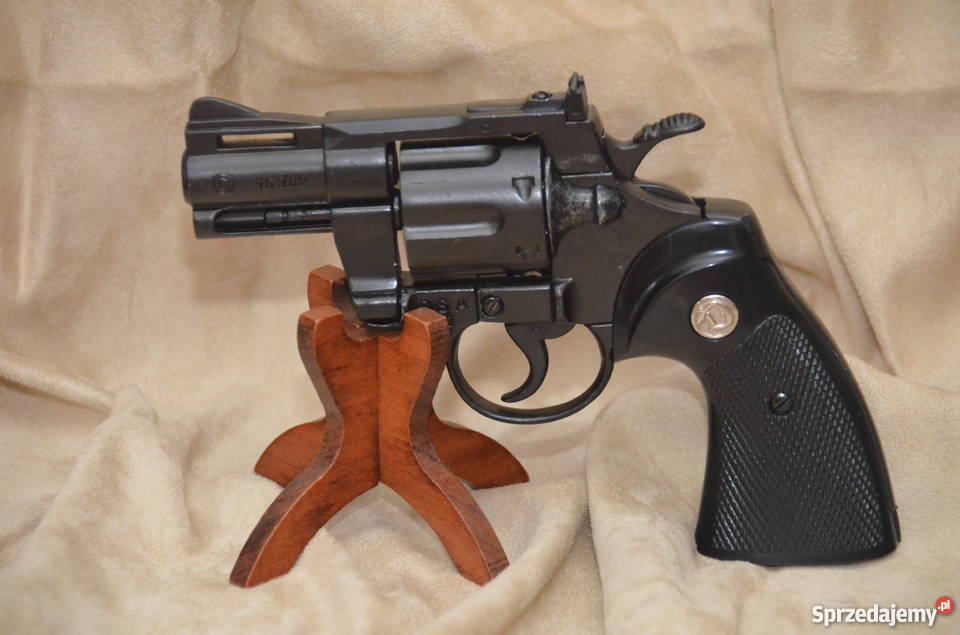 Replika broni, Rewolwer Colt Python .357 Magnum 2,5",1062