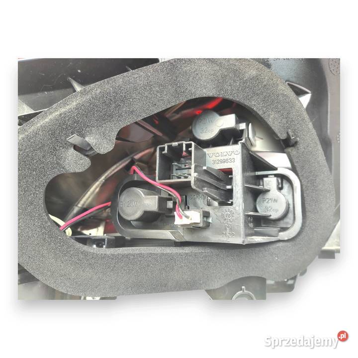 LAMPA PRAWA Volvo V40 II kombi 20122019 tylna Chełm