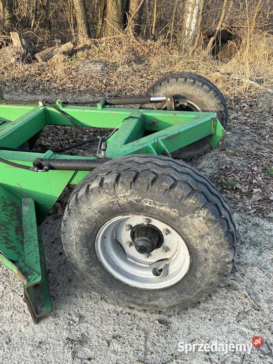 Sprzedam równiarkę drogowo leśną Lipa