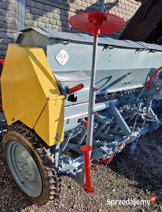 Siewnik zbozowy Poznaniak Siewniki i sadzarki małopolskie Łapczyca