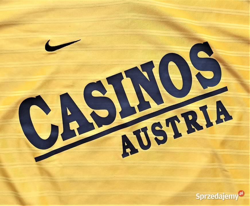 Bluza i spodenki sportowe firmy NIKE Wrocław