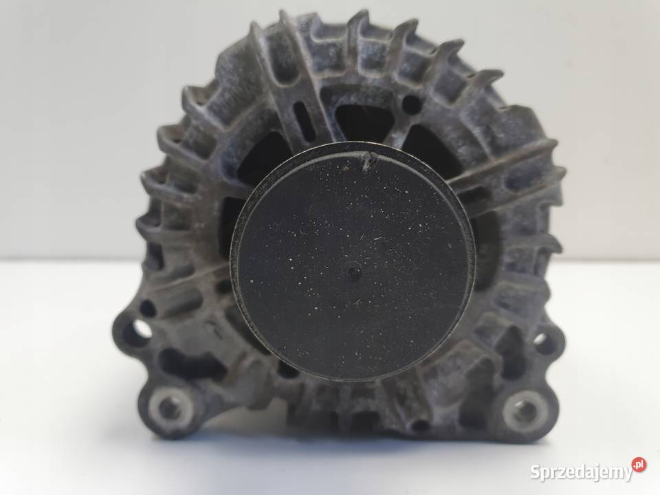 VW Passat B6 20 TDI ALTERNATOR valeo 03L903023E osobowe Janów