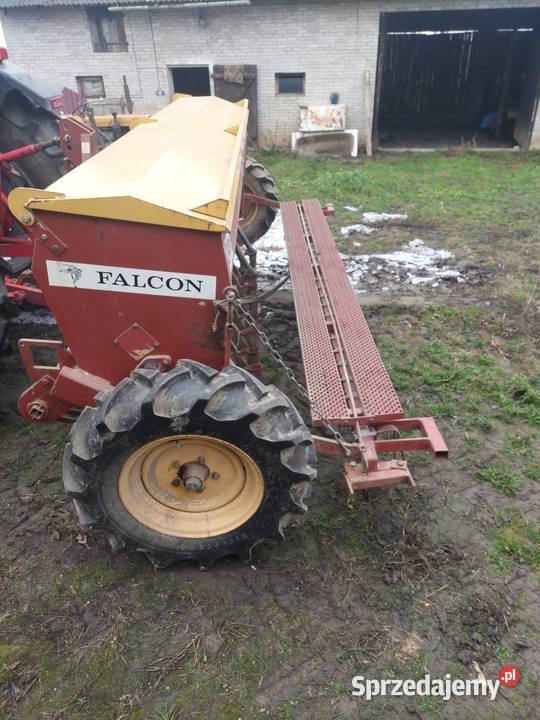 siewnik zbożowy nieuszkodzony Siewniki i sadzarki Ćmielów