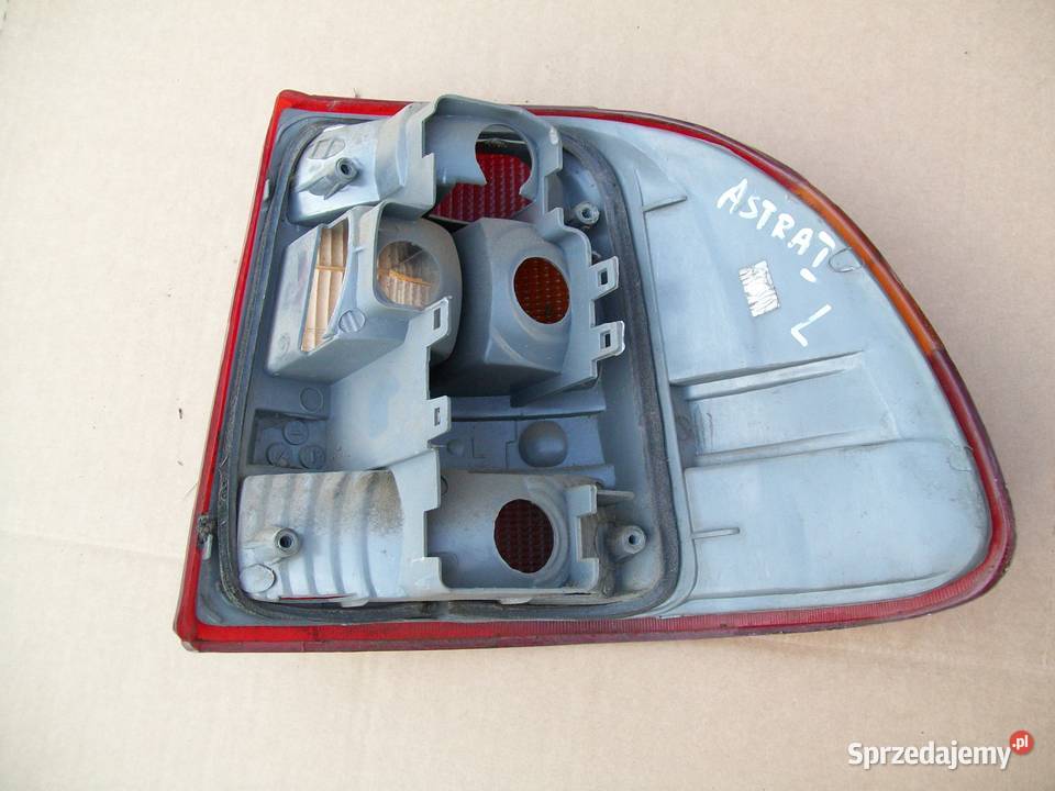 Astra I F Sedan Lampa tyl tylna prawa lewa sprzedam