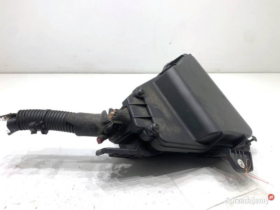 SKRZYNKA BEZPIECZNIKÓW AUDI A8 D4 4H1955407 Skrzynki bezpieczników